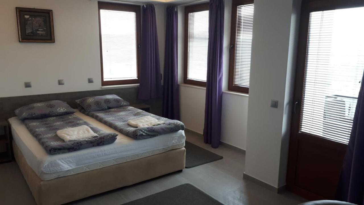 Guest House Harmony Veliko Tărnovo Exteriör bild