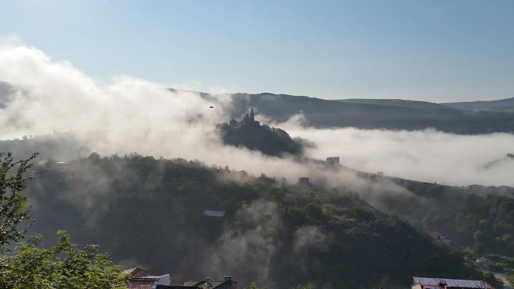 Guest House Harmony Veliko Tărnovo Exteriör bild