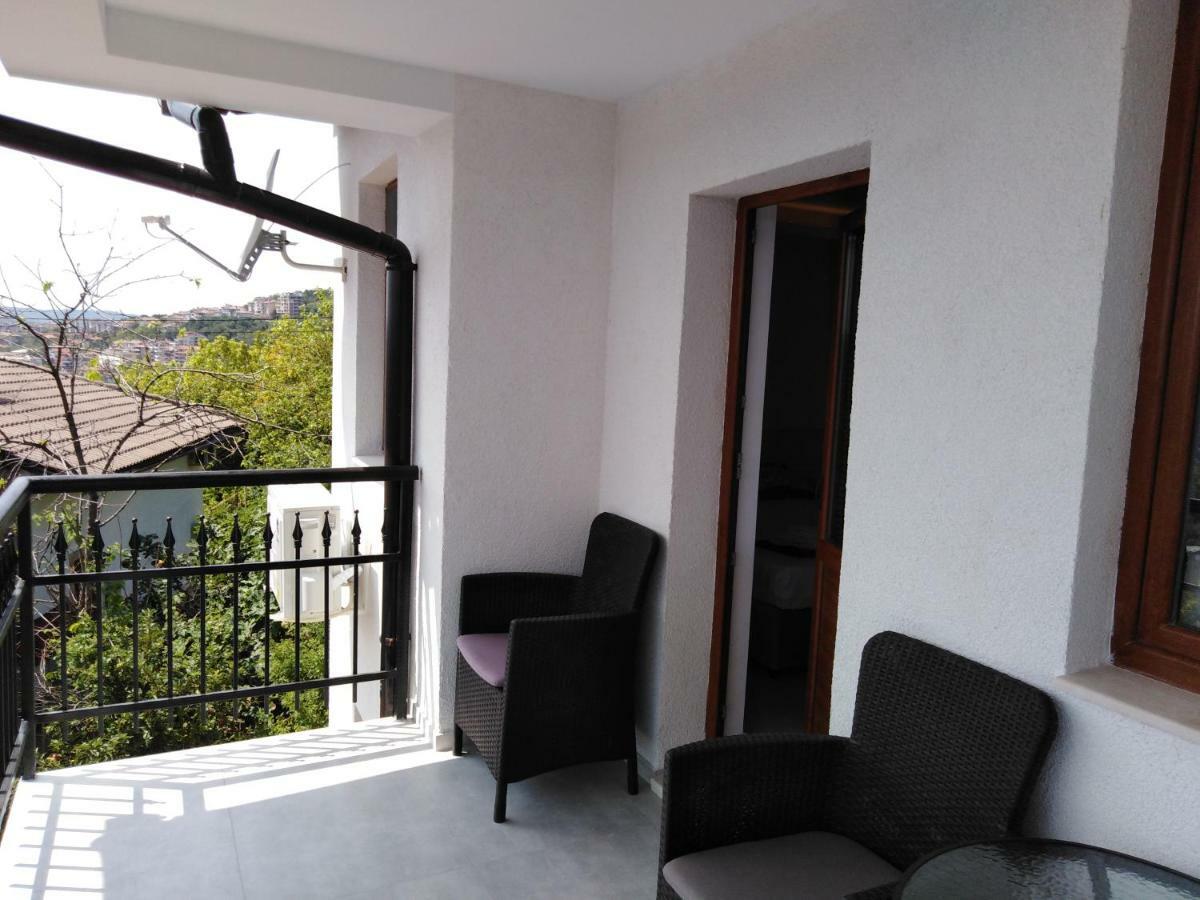 Guest House Harmony Veliko Tărnovo Exteriör bild